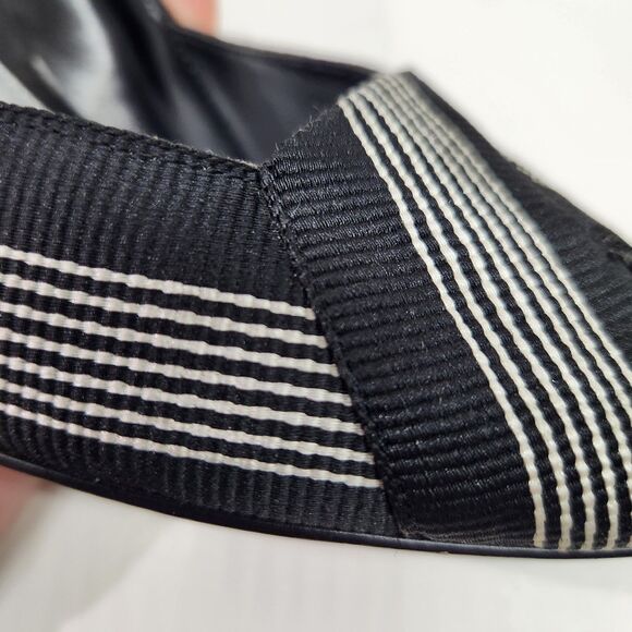 Woman's Nine West 3 1/2" Heel Peep Toe Size 8 1/2 M Black White Stripe - Picture 16 of 16